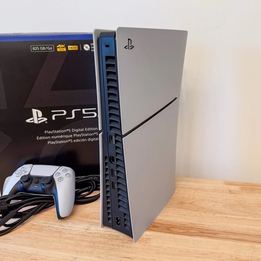 Sony PS5 Slim Digital Edition Console 825GB in Box & White Controller | Tested